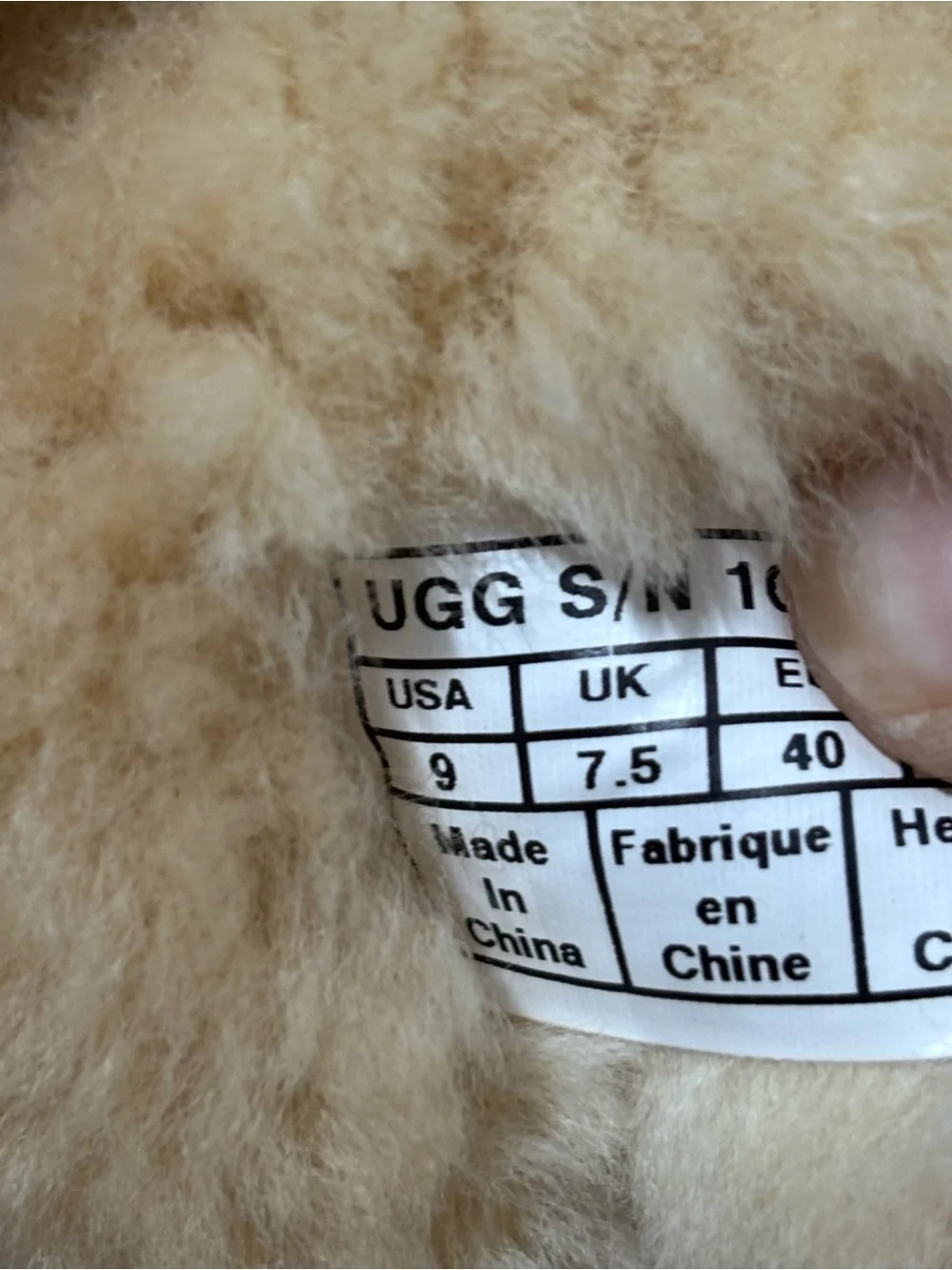 UGG Classic Short II Boots Chestnut Suede Sheepskin Women's Size 9